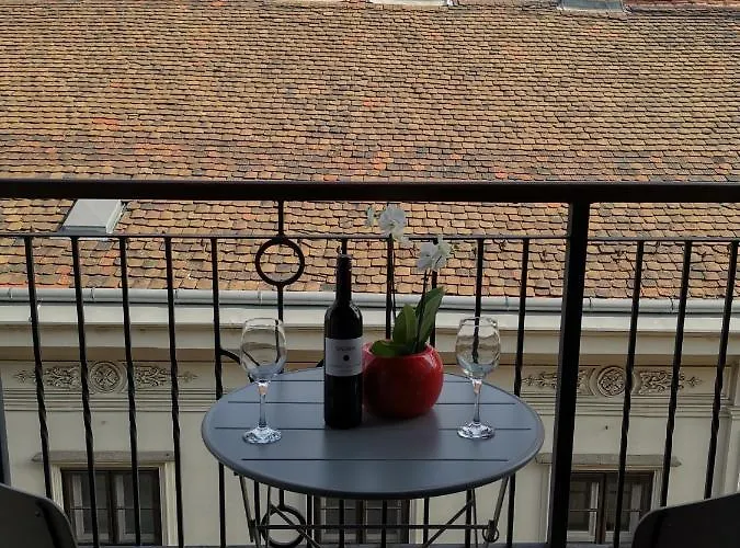 Prime central apartment
